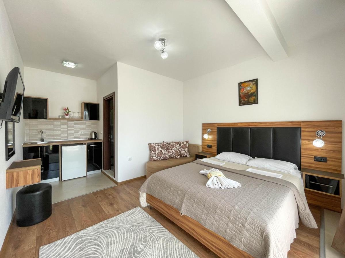 B&B Lovac Hasa 2 Ulcinj Kültér fotó