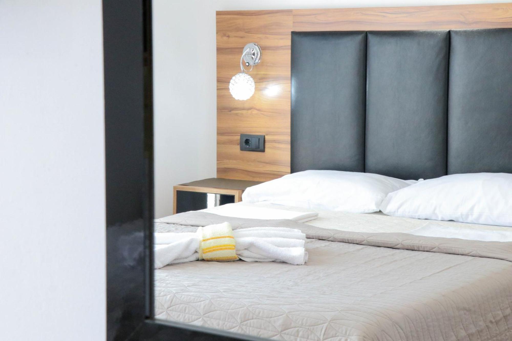 B&B Lovac Hasa 2 Ulcinj Szoba fotó